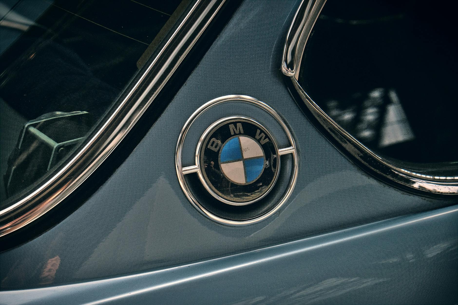 Bayerische Motoren Werke (BMW의 독일어 이름)